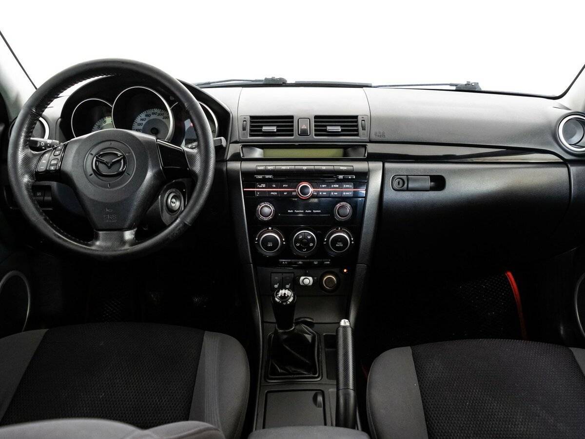 Mazda 3 с пробегом — 2008 год. Фото: #9