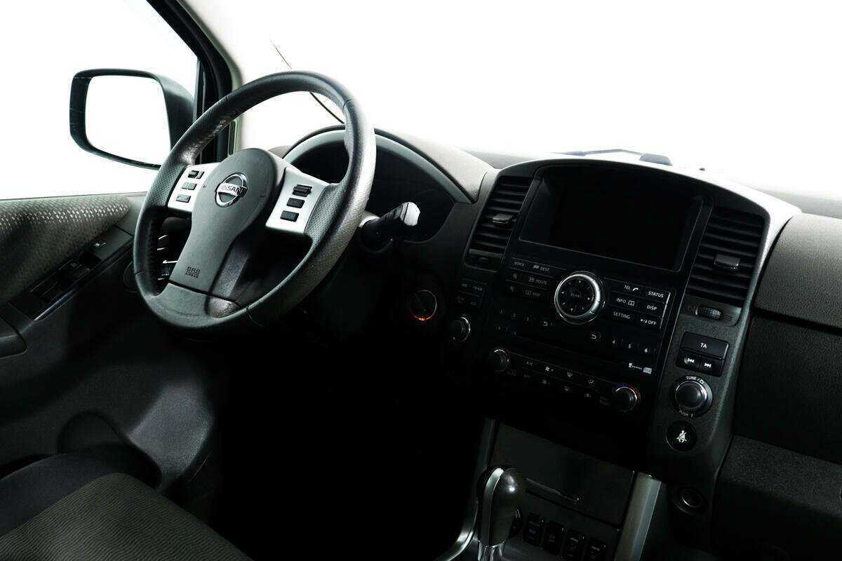 Nissan Pathfinder с пробегом — 2011 год. Фото: #8