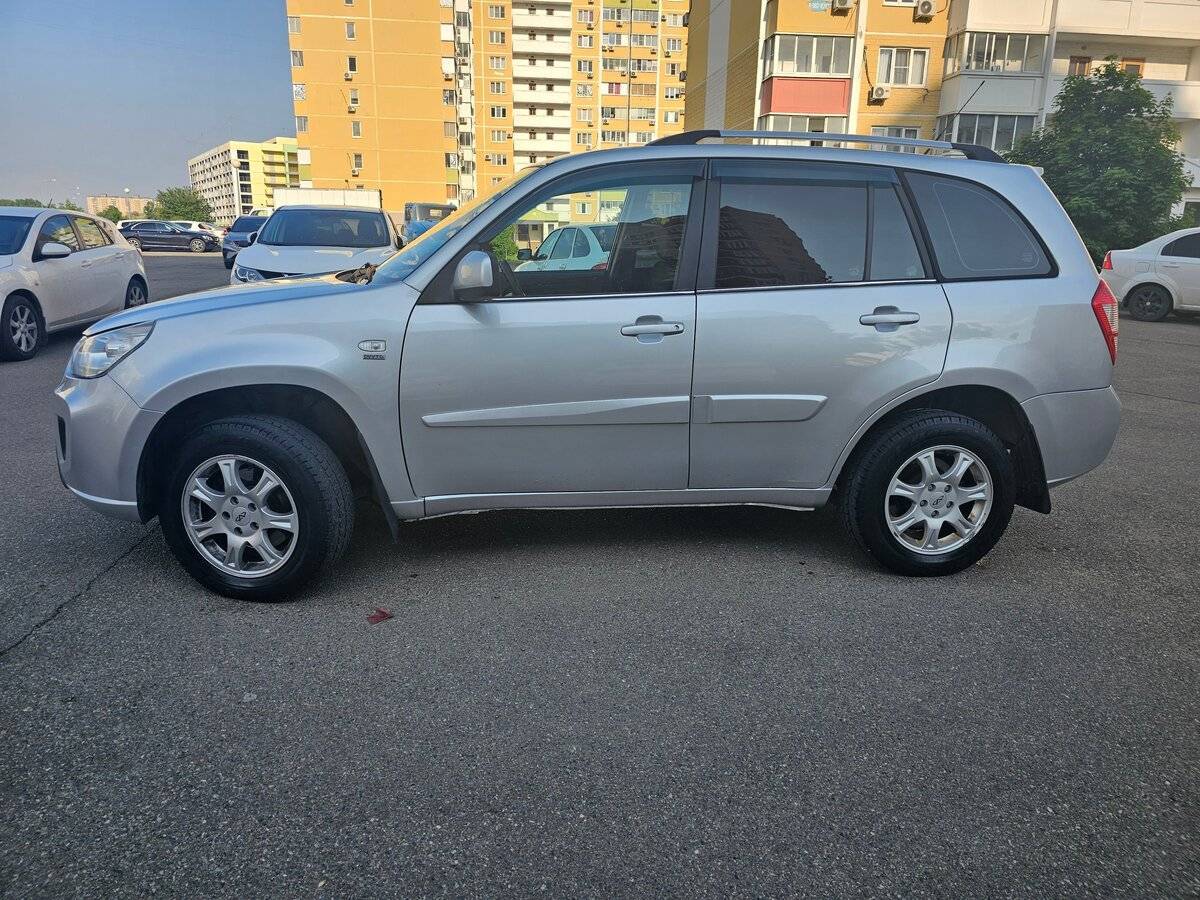 Chery Tiggo (T11) с пробегом — 2014 год. Фото: #4