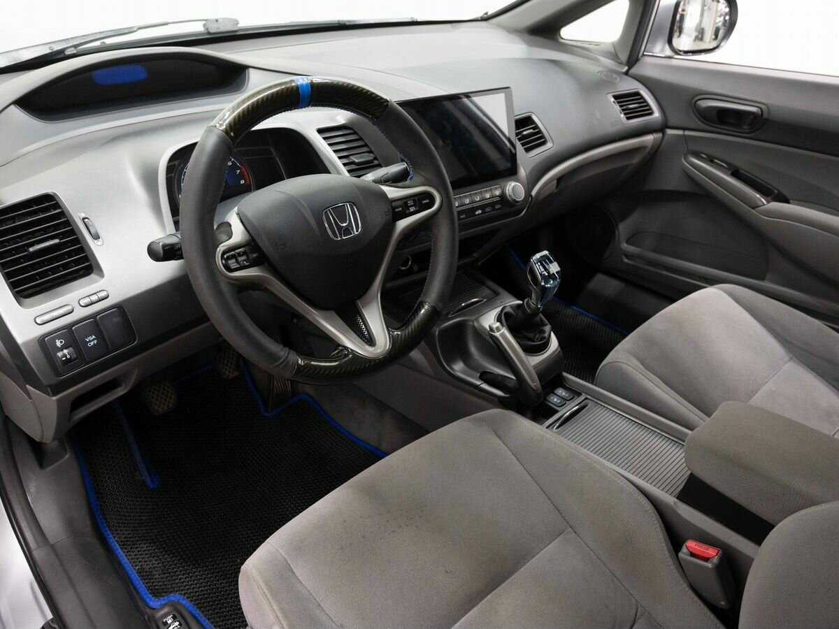 Honda Civic с пробегом — 2007 год. Фото: #6