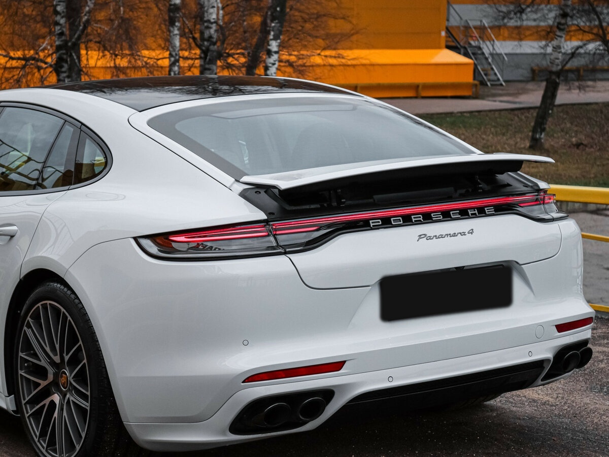 Porsche Panamera с пробегом — 2022 год. Фото: #20