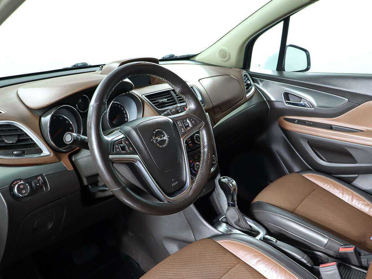 Opel Mokka с пробегом — 2013 год. Фото: #12