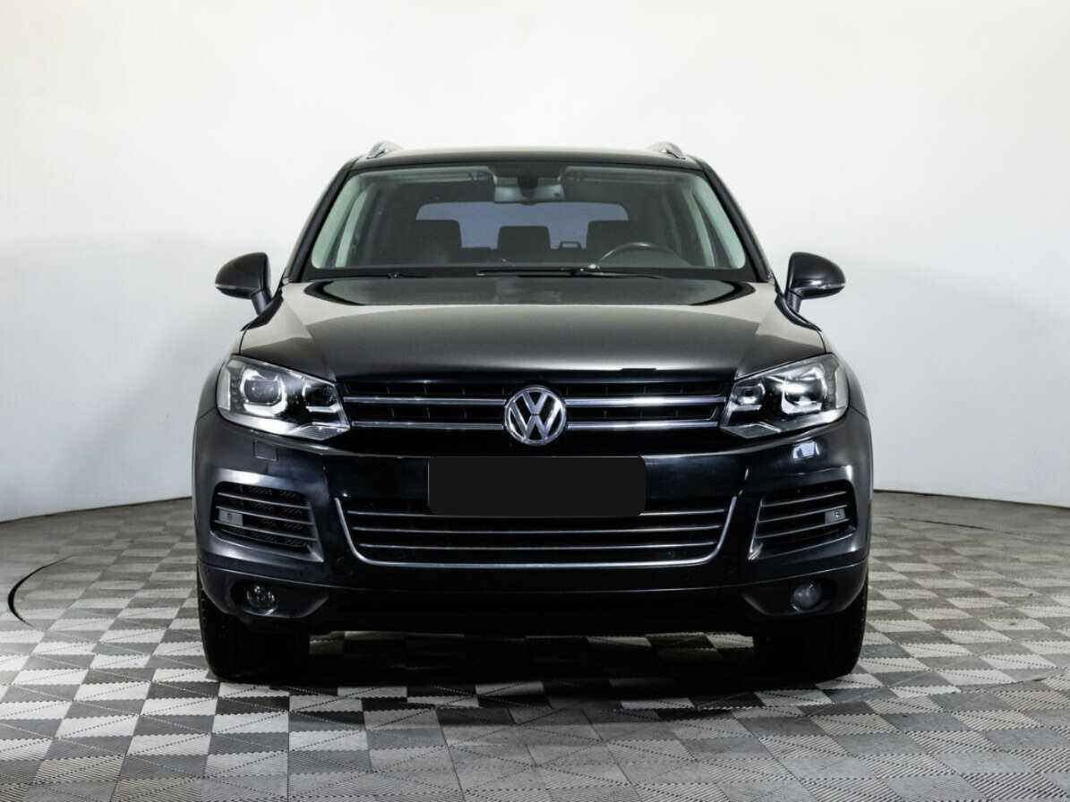 Volkswagen Touareg с пробегом — 2012 год. Фото: #1