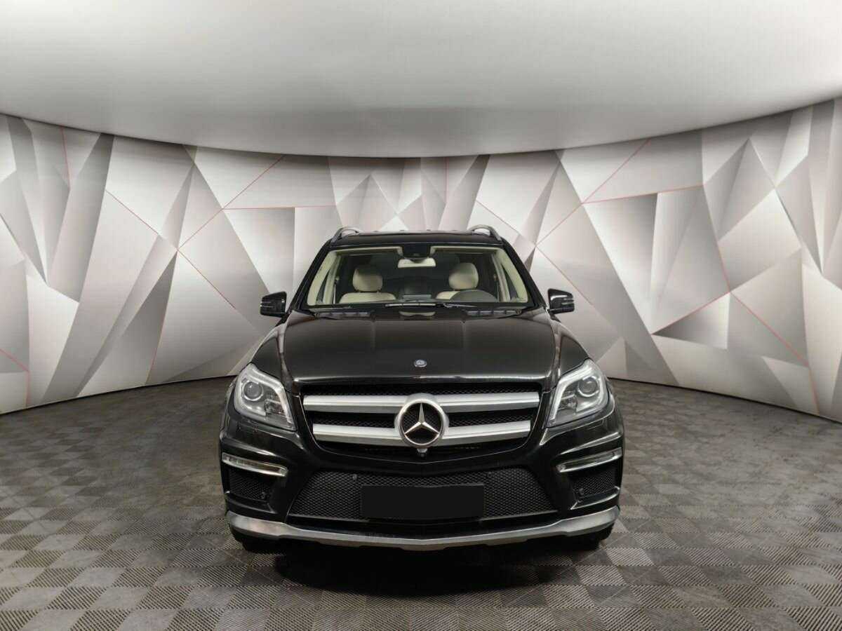 Mercedes-Benz GL-Класс с пробегом — 2015 год. Фото: #6
