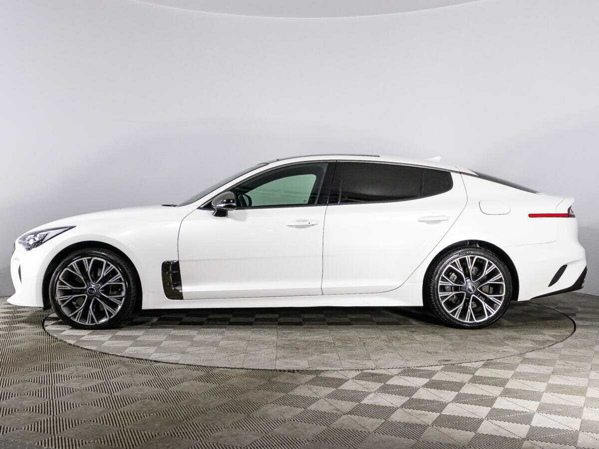 Kia Stinger с пробегом — 2018 год. Фото: #7