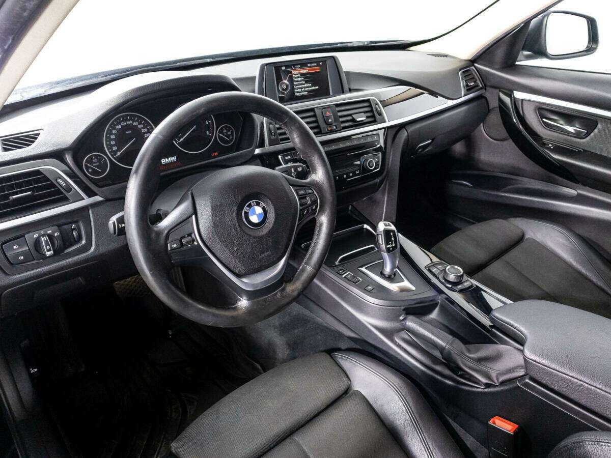 BMW 3 серии с пробегом — 2016 год. Фото: #10
