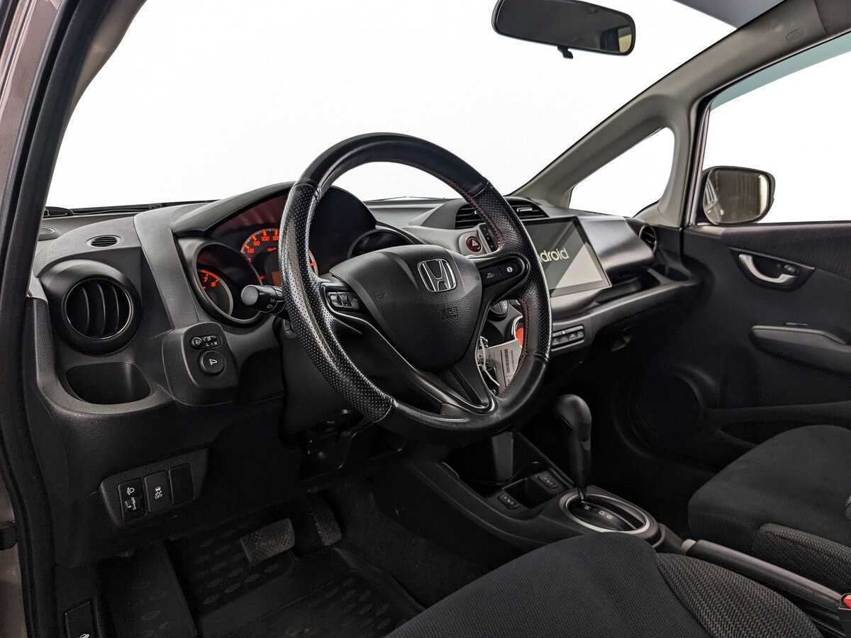 Honda Jazz с пробегом — 2011 год. Фото: #13