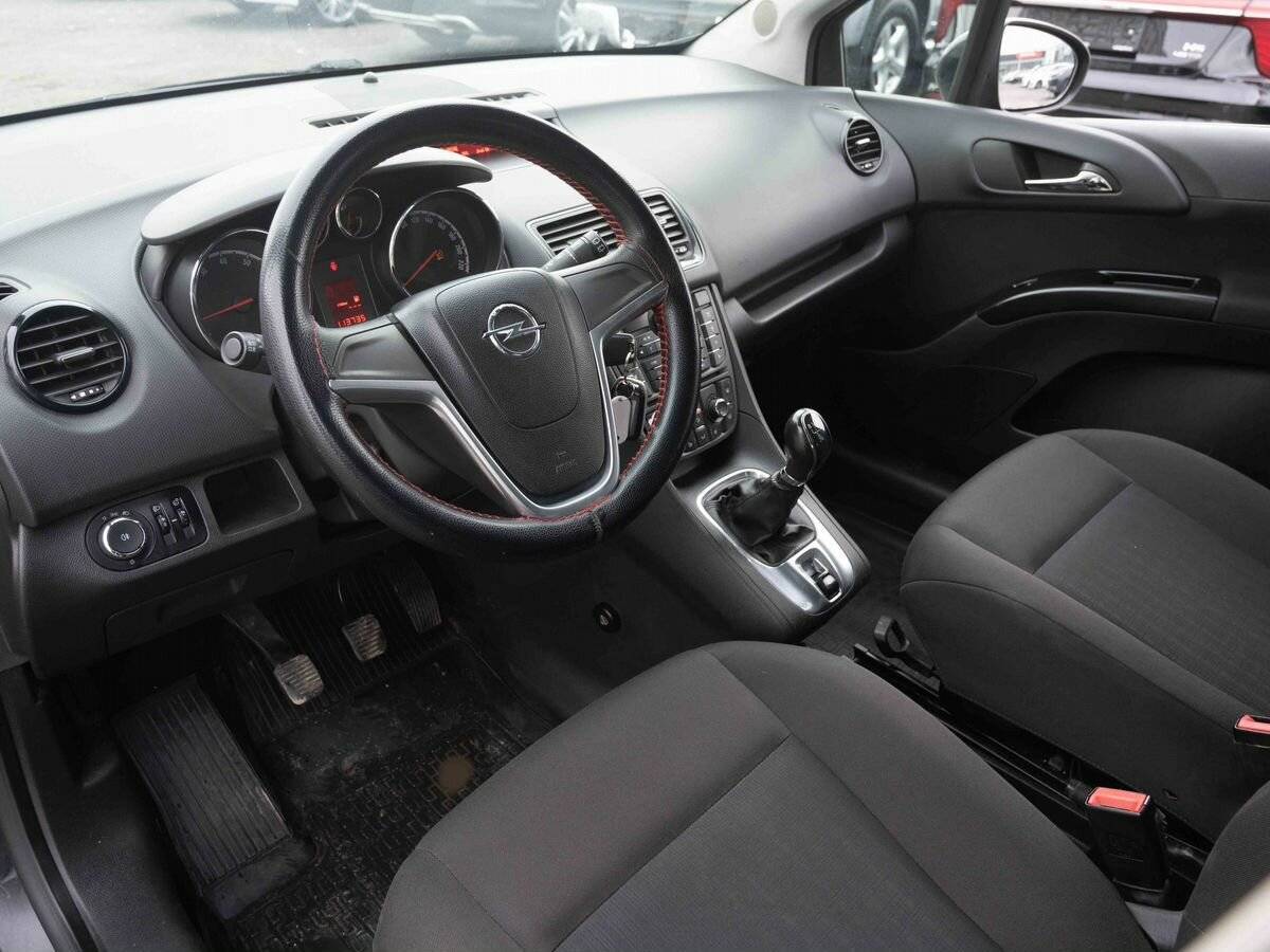 Opel Meriva с пробегом — 2012 год. Фото: #7