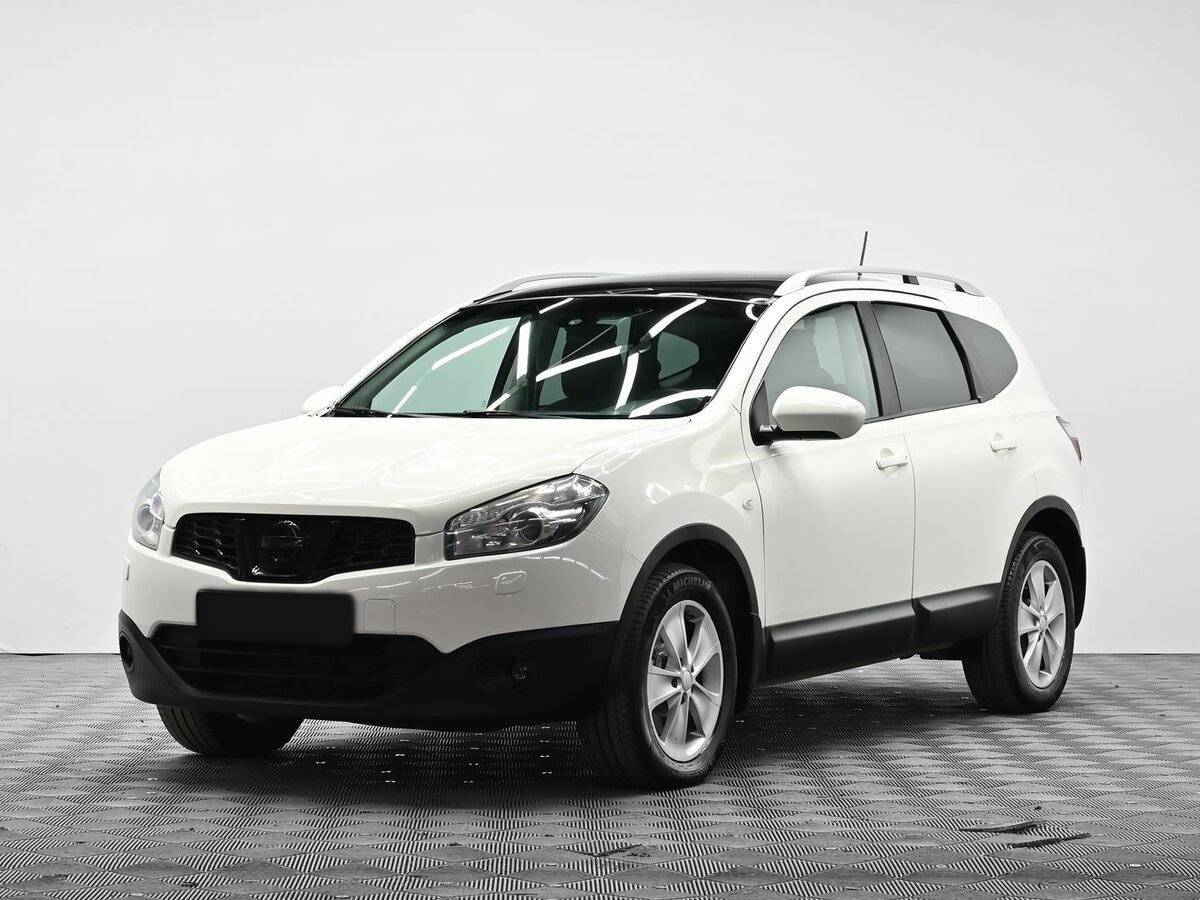 Nissan Qashqai+2 с пробегом — 2010 год. Фото: #0