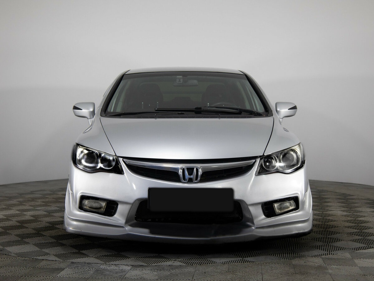 Honda Civic с пробегом — 2008 год. Фото: #1