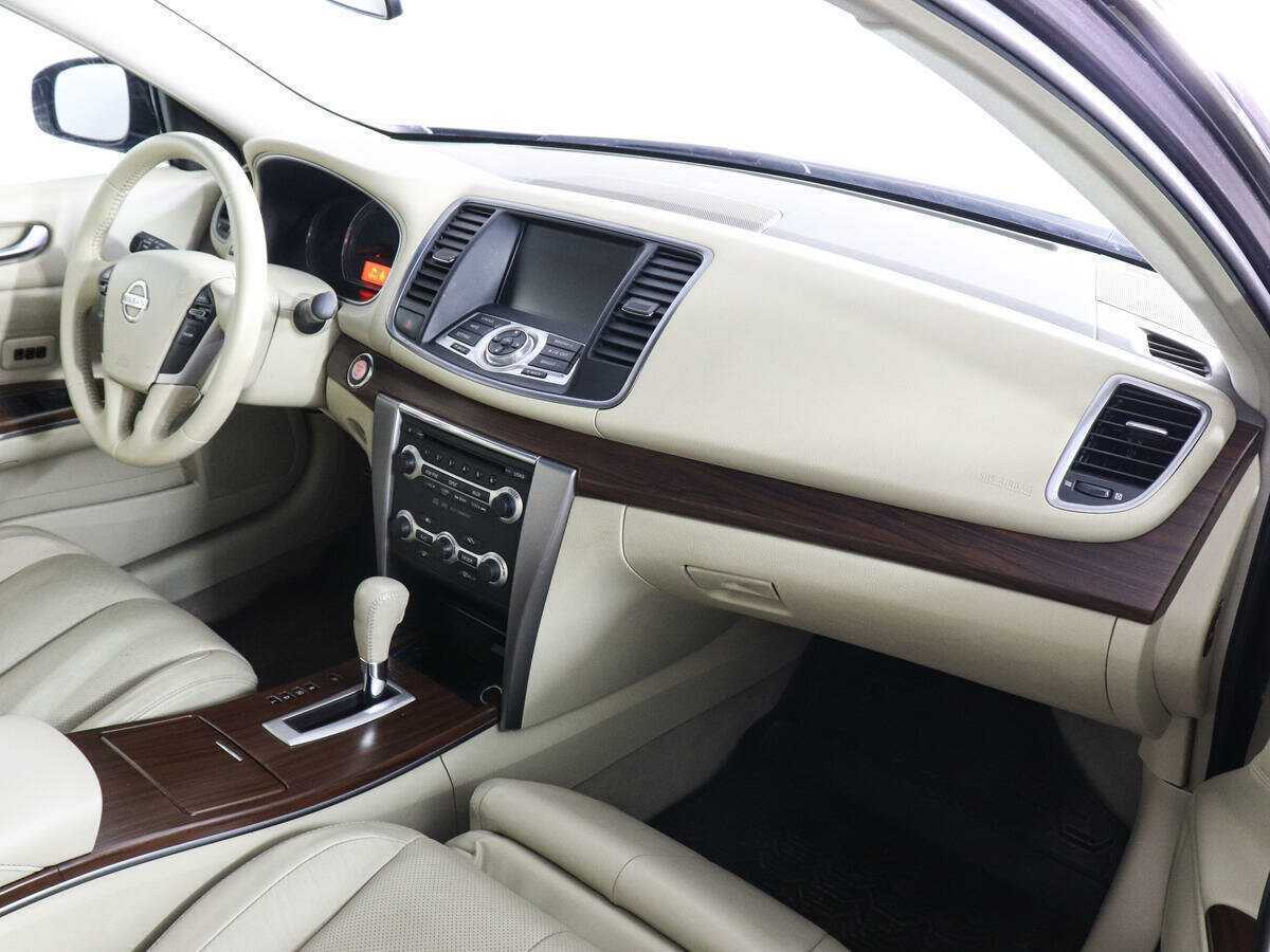 Nissan Teana с пробегом — 2010 год. Фото: #9