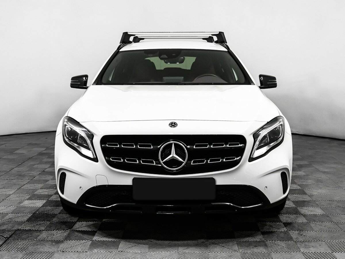Mercedes-Benz GLA с пробегом — 2018 год. Фото: #1