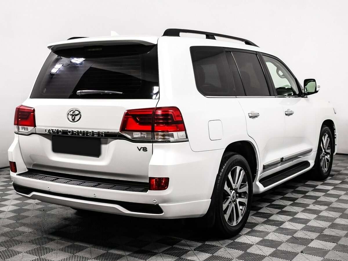 Toyota Land Cruiser с пробегом — 2016 год. Фото: #4
