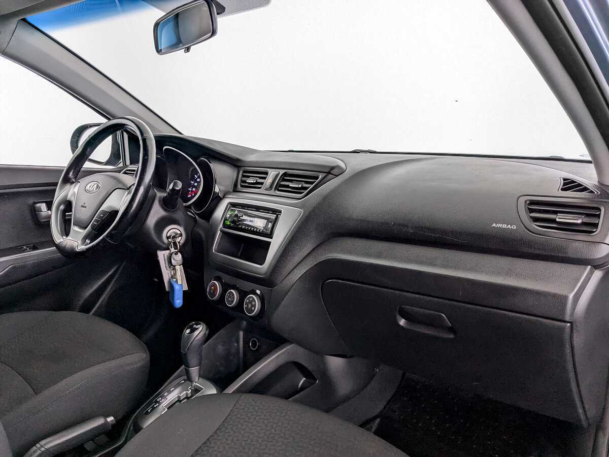 Kia Rio с пробегом — 2015 год. Фото: #8
