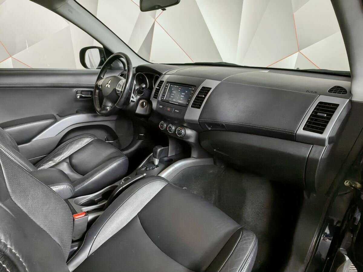Mitsubishi Outlander с пробегом — 2011 год. Фото: #8