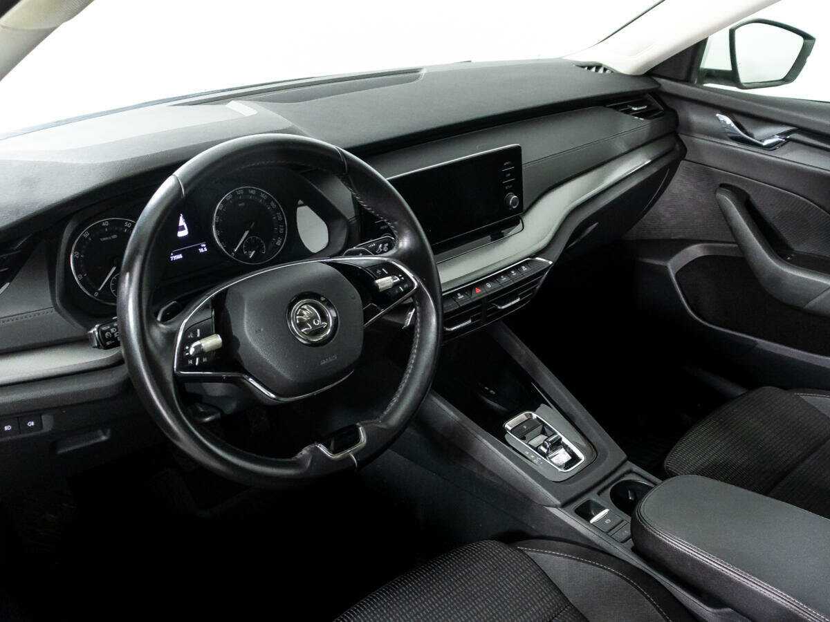 Skoda Octavia с пробегом — 2021 год. Фото: #8
