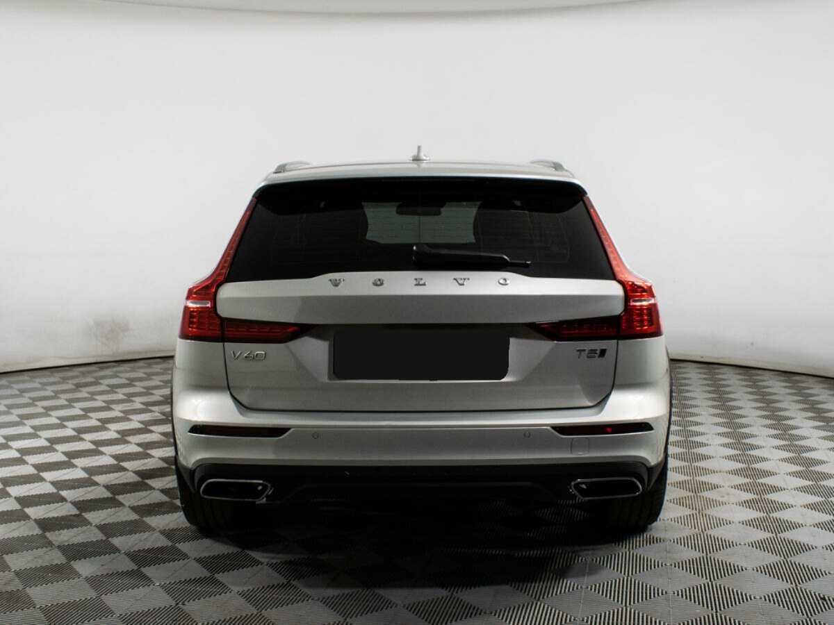 Volvo V60 Cross Country с пробегом — 2019 год. Фото: #5