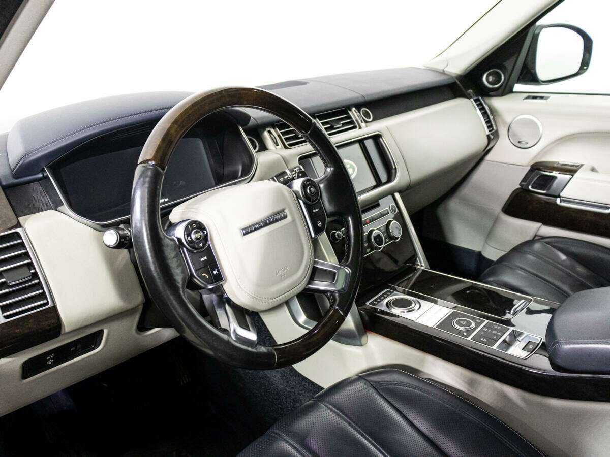 Land Rover Range Rover с пробегом — 2015 год. Фото: #10