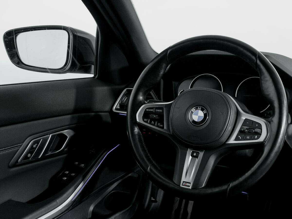 BMW 3 серии с пробегом — 2019 год. Фото: #13