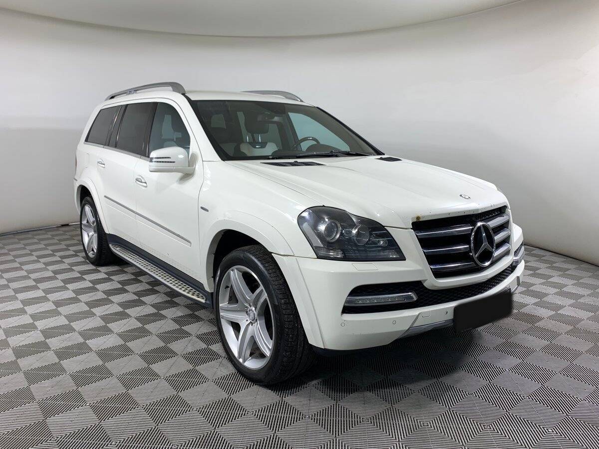 Mercedes-Benz GL-Класс с пробегом — 2011 год. Фото: #2