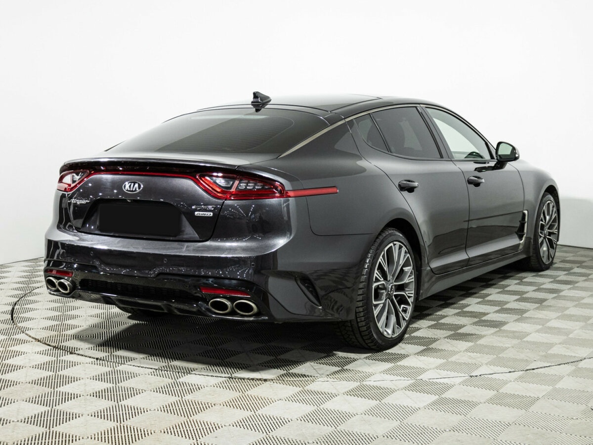 Kia Stinger с пробегом — 2018 год. Фото: #4