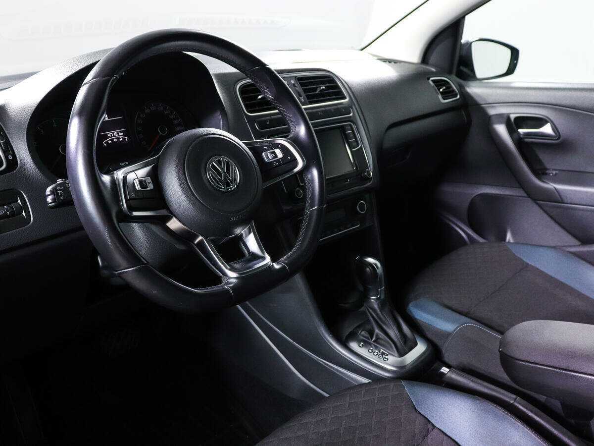 Volkswagen Polo с пробегом — 2019 год. Фото: #13