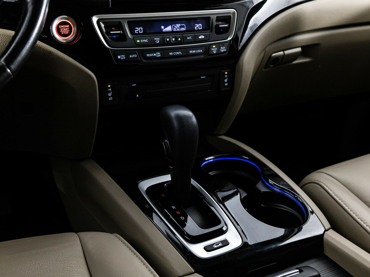 Honda Pilot с пробегом — 2018 год. Фото: #11