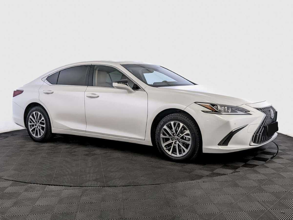 Lexus ES с пробегом — 2022 год. Фото: #2