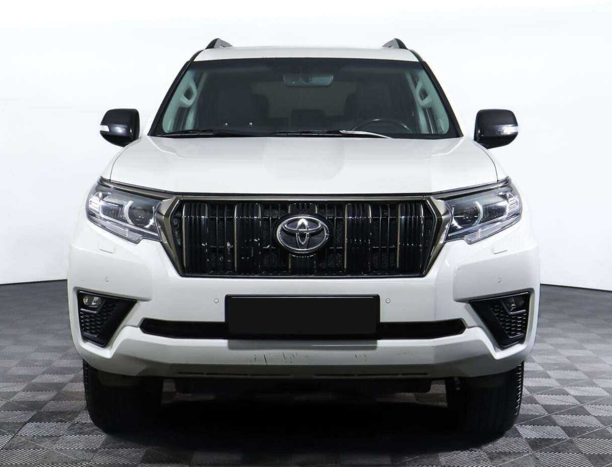 Toyota Land Cruiser Prado с пробегом — 2021 год. Фото: #1