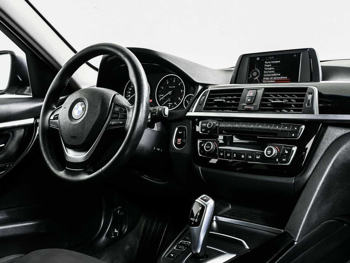 BMW 3 серии с пробегом — 2016 год. Фото: #8