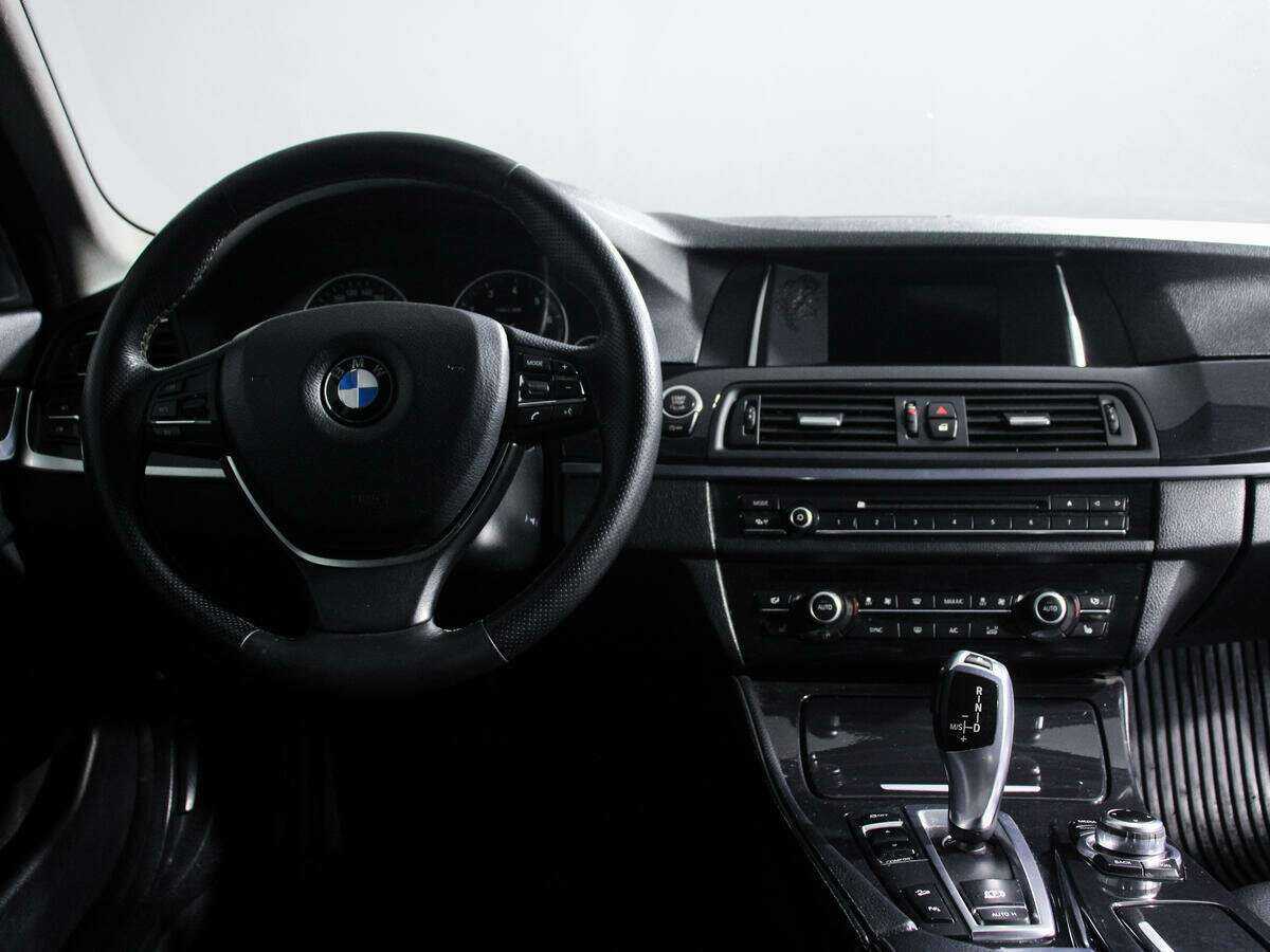 BMW 5 серии с пробегом — 2013 год. Фото: #6