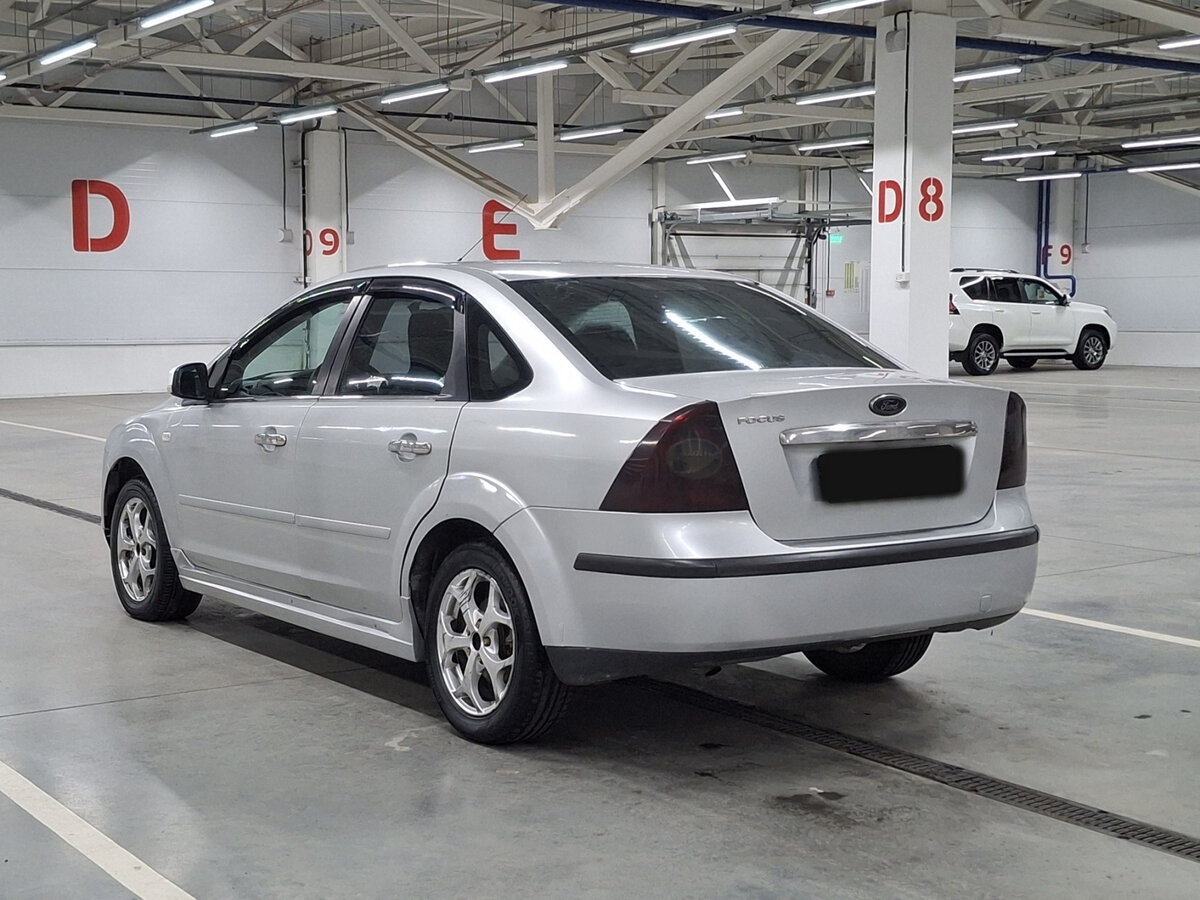 Ford Focus с пробегом — 2005 год. Фото: #6
