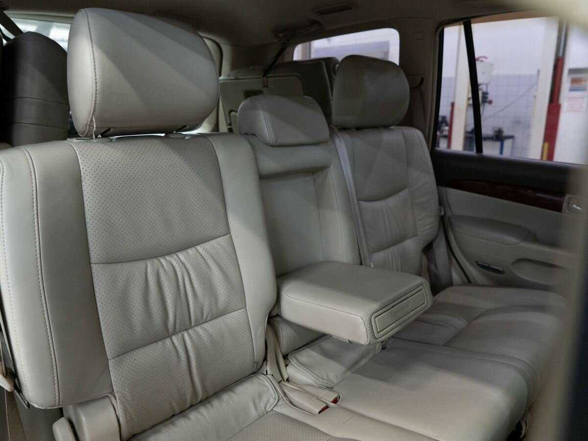 Toyota Land Cruiser Prado с пробегом — 2005 год. Фото: #8