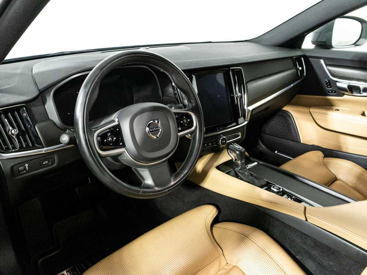 Volvo V90 Cross Country с пробегом — 2019 год. Фото: #10