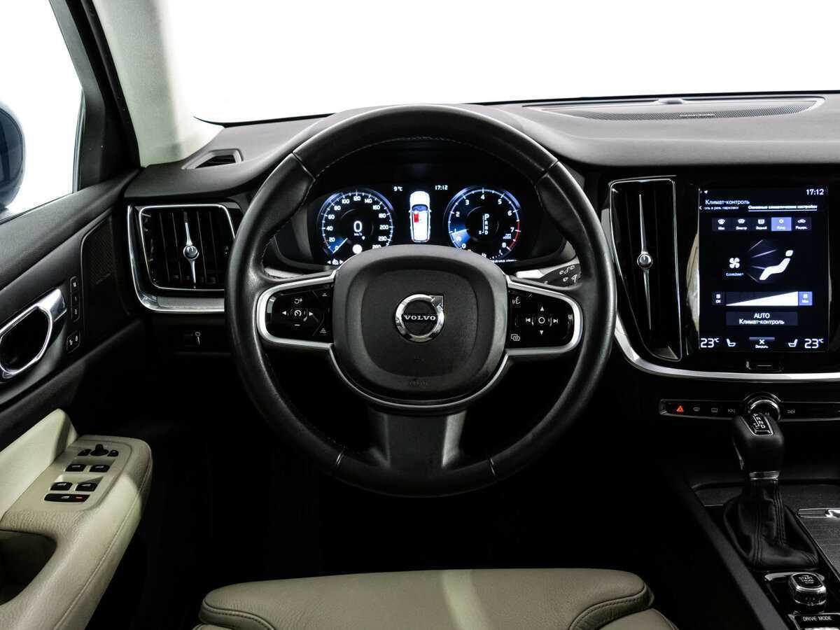 Volvo V60 Cross Country с пробегом — 2019 год. Фото: #9