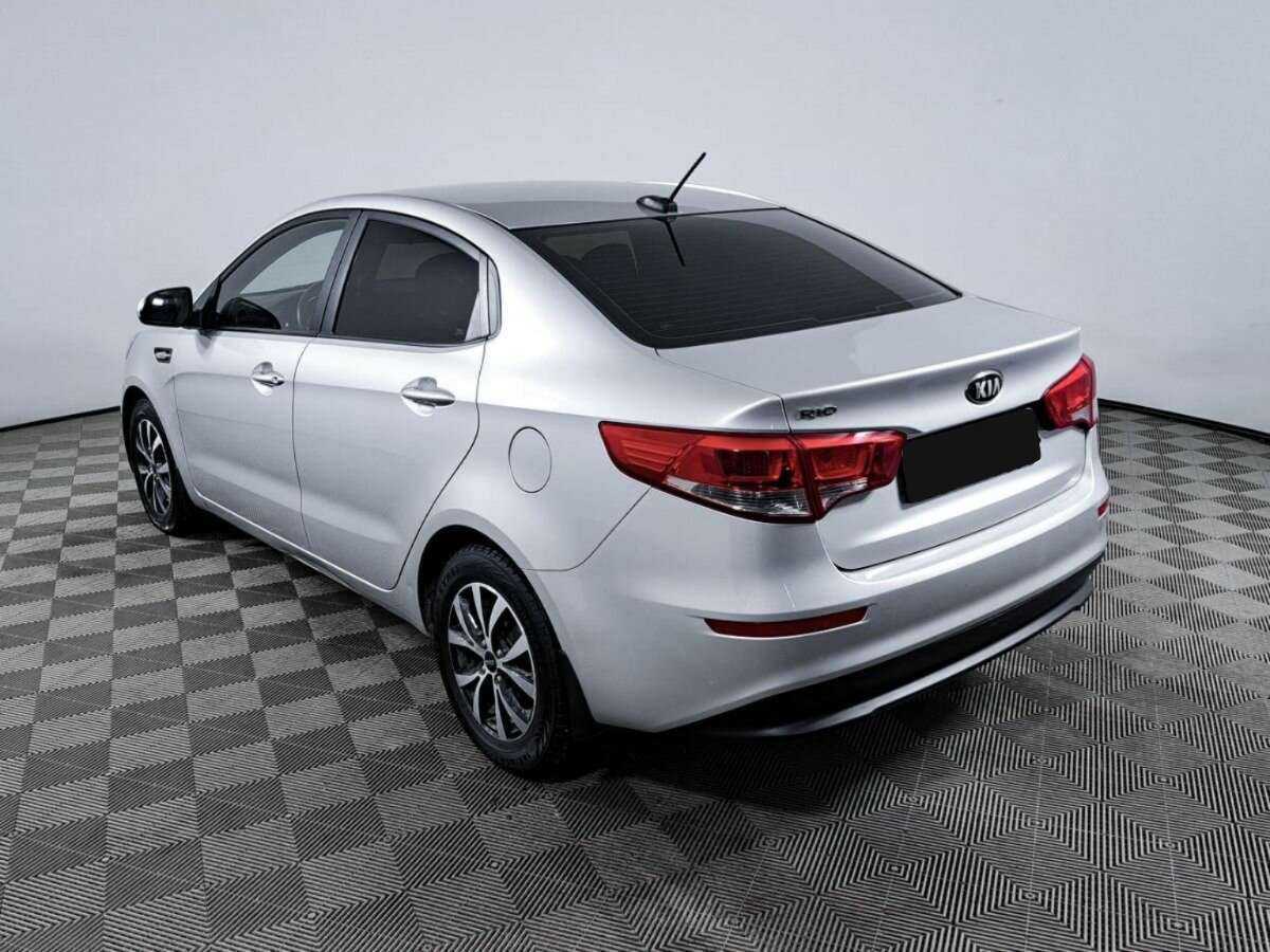 Kia Rio с пробегом — 2017 год. Фото: #5