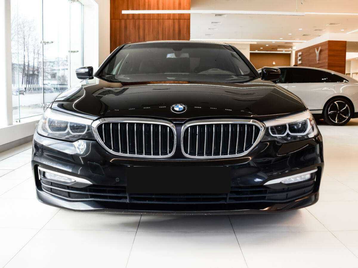 BMW 5 серии с пробегом — 2018 год. Фото: #1