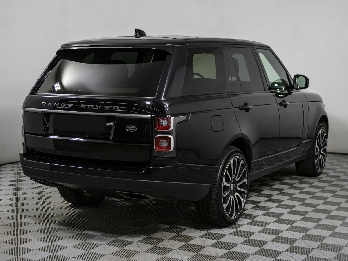 Land Rover Range Rover с пробегом — 2018 год. Фото: #3