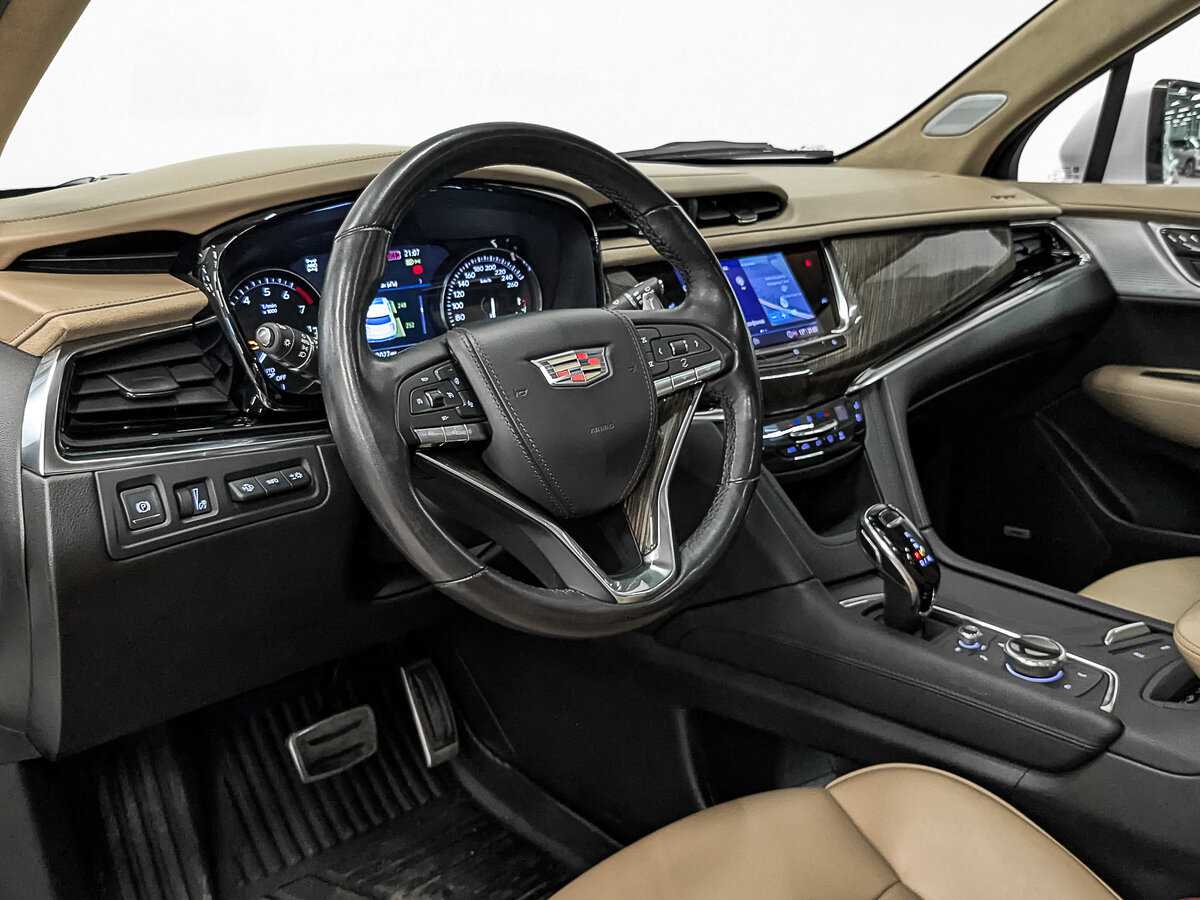 Cadillac XT6 с пробегом — 2021 год. Фото: #12