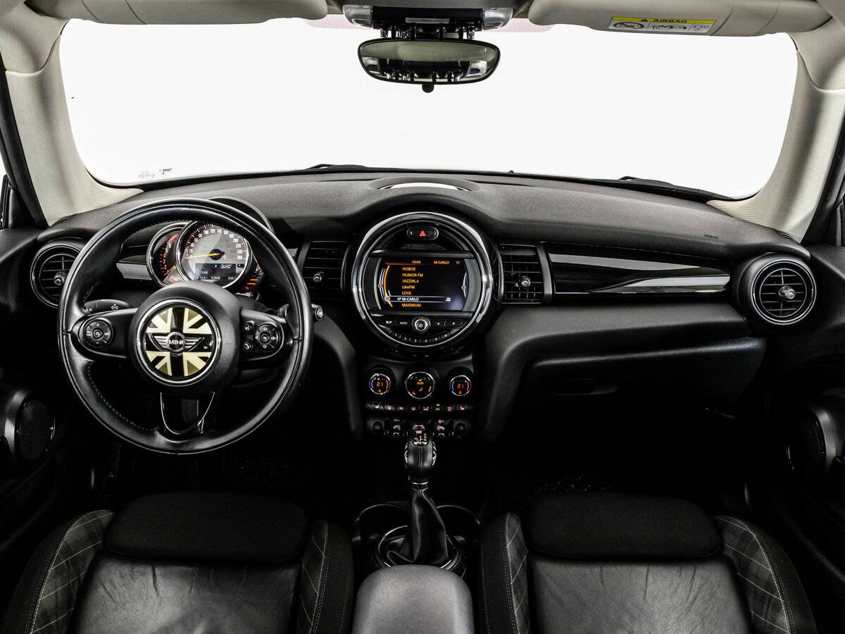 Mini Hatch с пробегом — 2015 год. Фото: #8