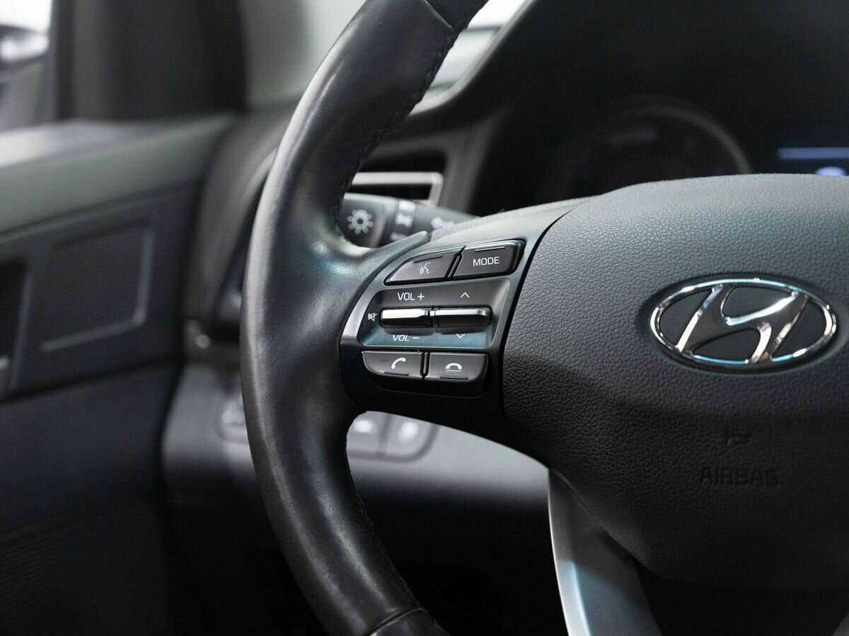 Hyundai Avante с пробегом — 2018 год. Фото: #14