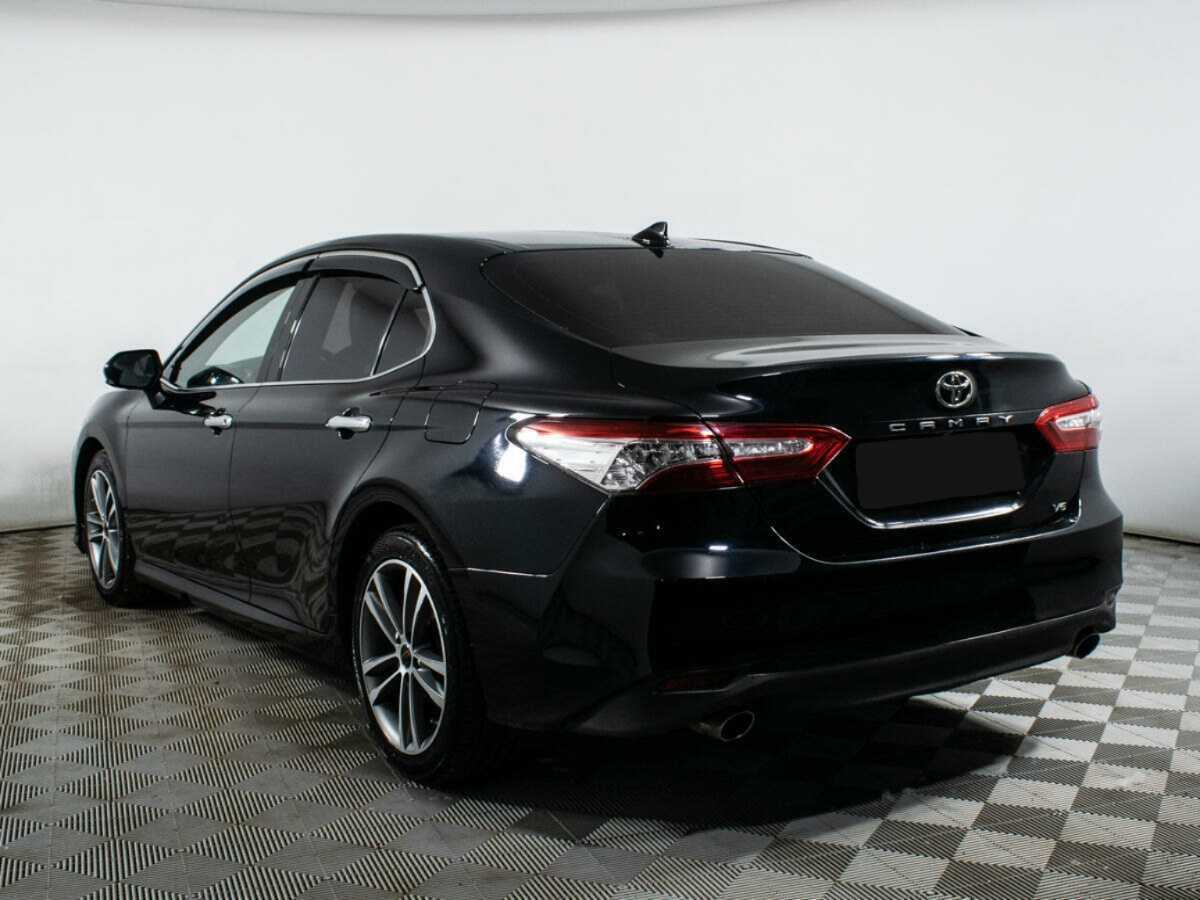 Toyota Camry с пробегом — 2019 год. Фото: #5