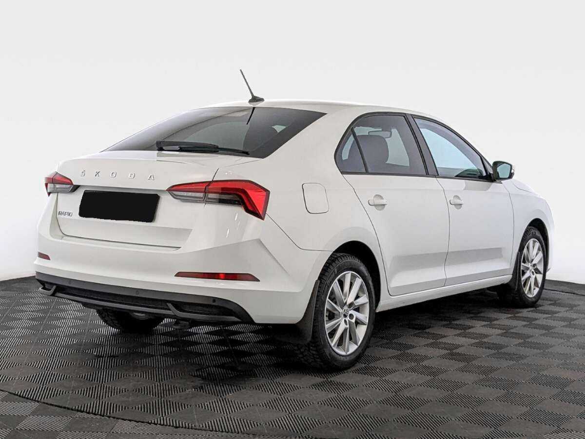 Skoda Rapid с пробегом — 2020 год. Фото: #4
