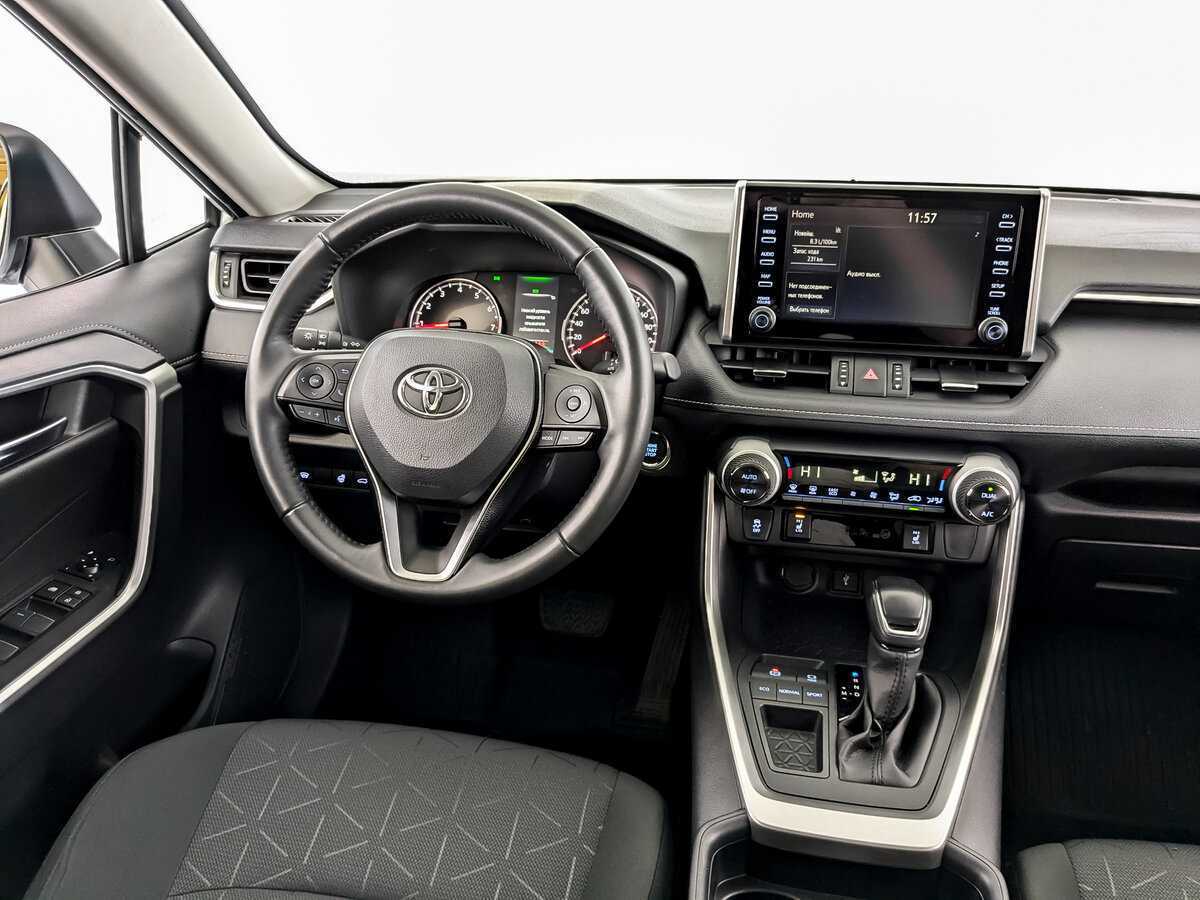 Toyota RAV4 с пробегом — 2021 год. Фото: #26