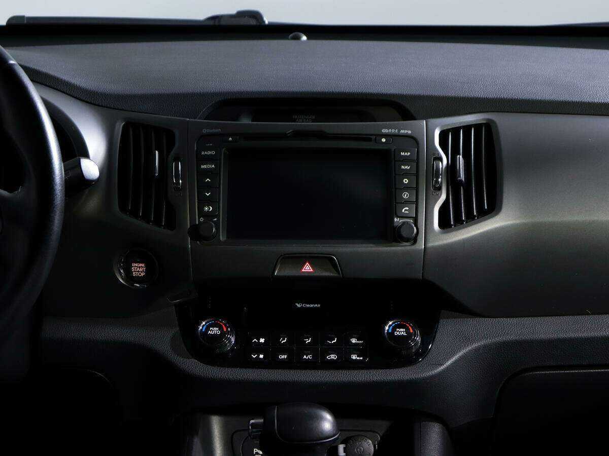 Kia Sportage с пробегом — 2011 год. Фото: #9
