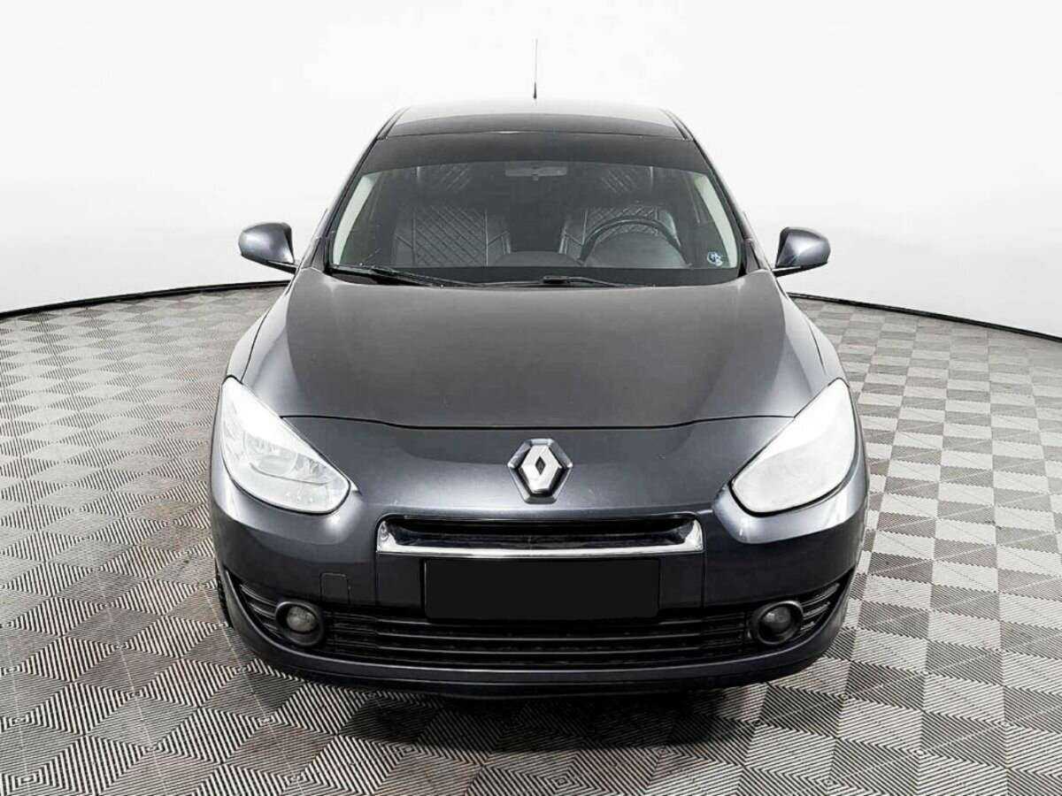 Renault Fluence с пробегом — 2012 год. Фото: #1