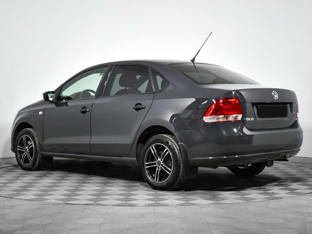 Volkswagen Polo с пробегом — 2011 год. Фото: #6