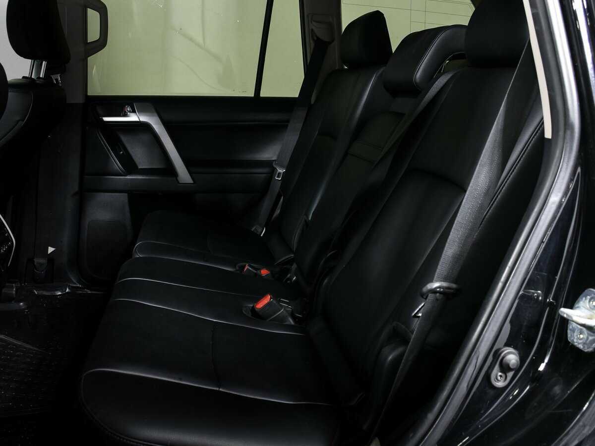 Toyota Land Cruiser Prado с пробегом — 2017 год. Фото: #10