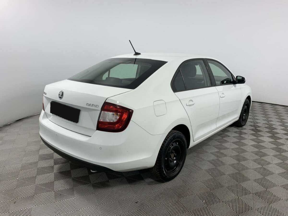 Skoda Rapid с пробегом — 2019 год. Фото: #4