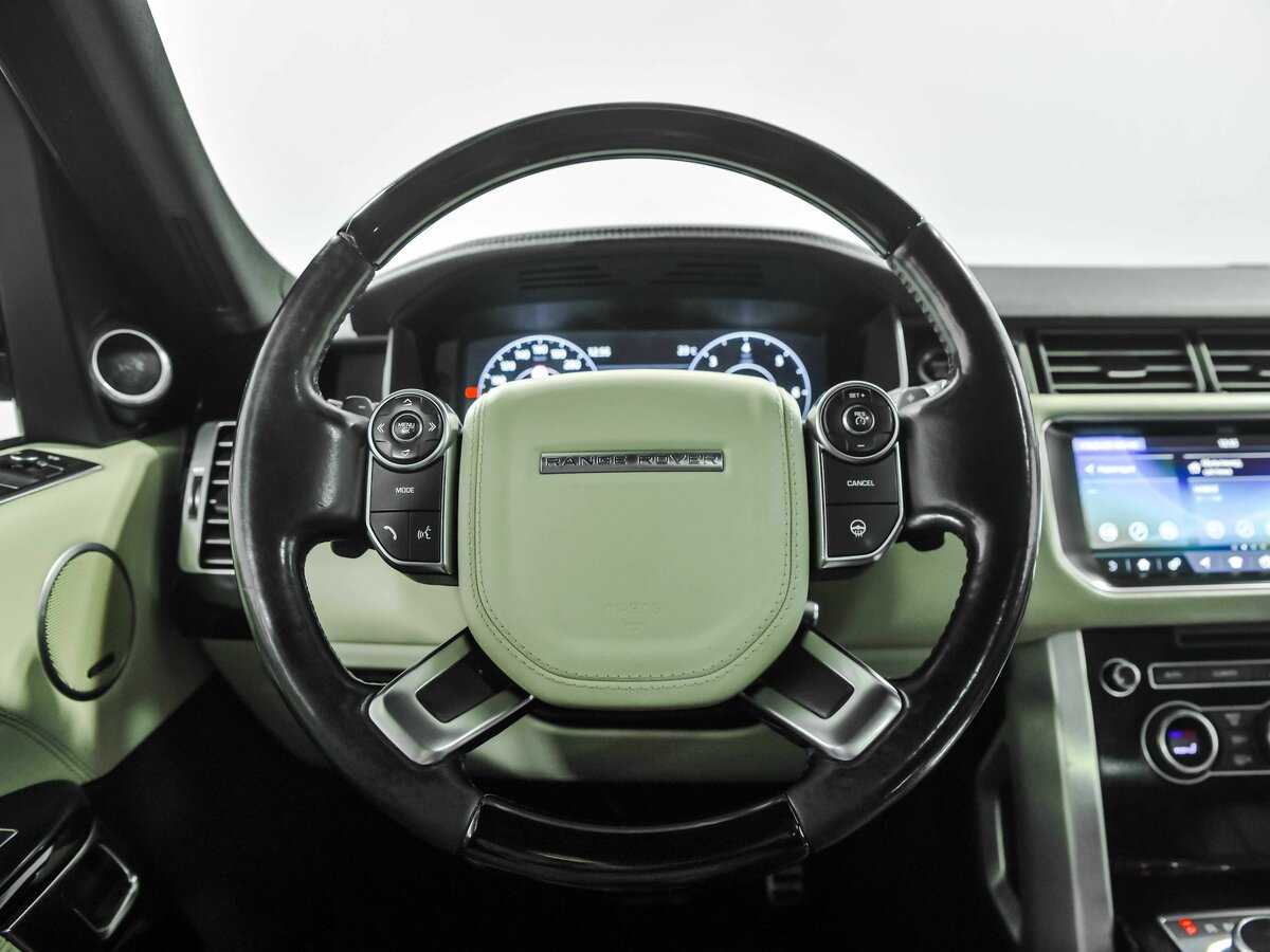 Land Rover Range Rover с пробегом — 2017 год. Фото: #7